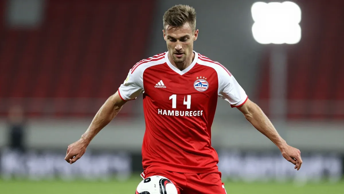 Hamburger SV hat in den letzten Jahren viele Spieler abgegeben und neue verpflichtet, wie aus den Daten von Transfermarkt...